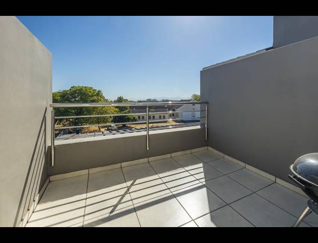 2 BEDROOM APARTMENT FOR SALE IN DURBANVILLE CENTRAL